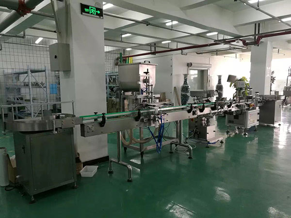 為什么許多企業(yè)都看重星格火鍋底料包裝機呢？(圖2)