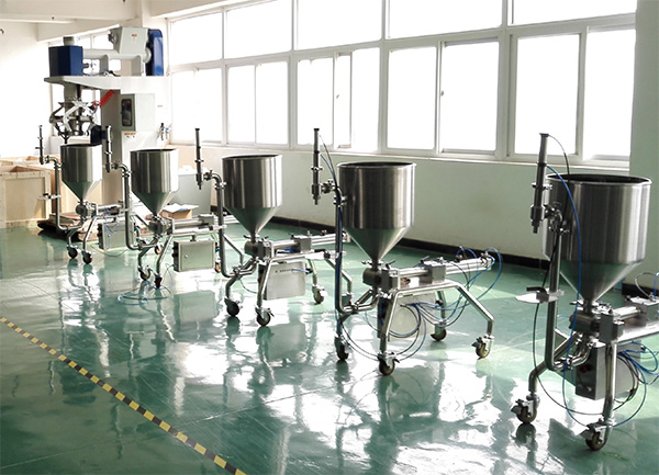 星格醬料灌裝機(jī)走進(jìn)連云港茂揚調(diào)味品(圖3)