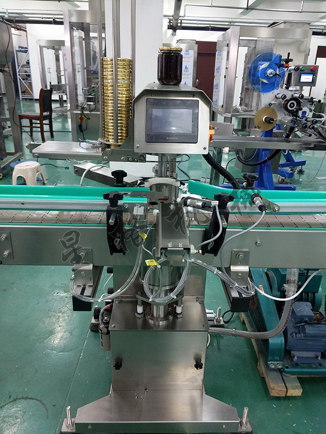 自動(dòng)灌裝抽真空生產(chǎn)線將醬料行業(yè)進(jìn)行到底！(圖1)