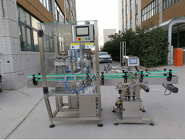 牛肉辣椒醬灌裝機(jī)跟隨市場(chǎng)變化不斷創(chuàng)新！(圖1)