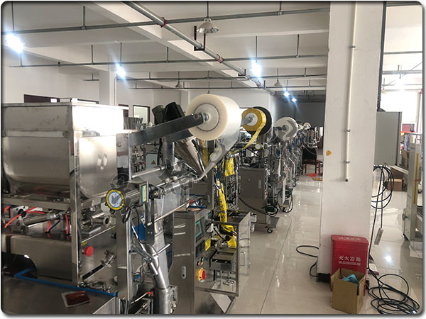 多功能立式醬料包裝機設備該如何選擇(圖1) 多功能立式醬料包裝機設備該如何選擇(圖1)