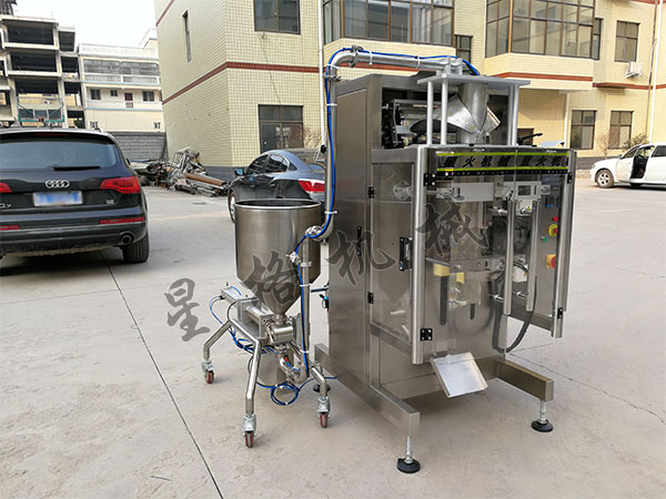 哪家麻辣香鍋醬料包裝機(jī)包裝品質(zhì)好(圖1)