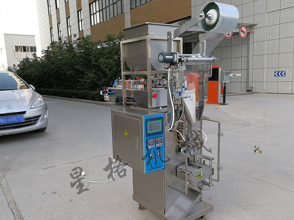 立式番茄醬包裝機(jī)幫助企業(yè)縮減成本(圖1)