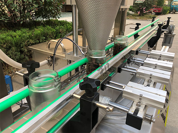 香菇醬料灌裝生產(chǎn)線找什么樣的廠家購買(圖2)