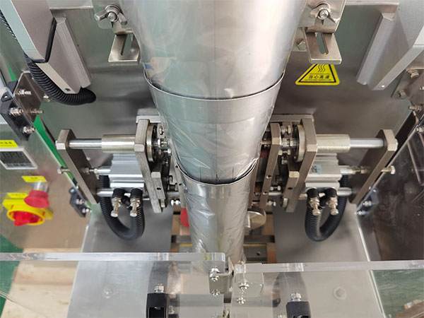 速食調料醬包裝機包裝精確性高(圖2)