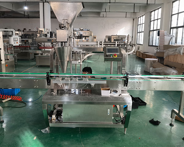 小型食品醬料灌裝生產線需要什么機器設備組成(圖1) 小型食品醬料灌裝生產線需要什么機器設備組成(圖1)