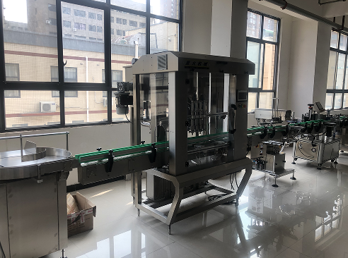 油辣子自動(dòng)灌裝生產(chǎn)線一直跟隨時(shí)代的腳步(圖2)