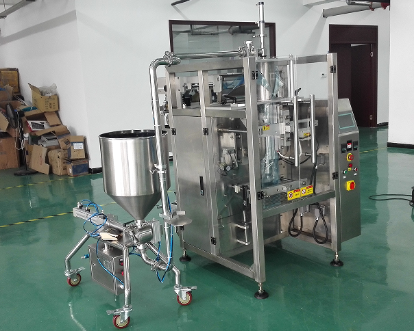 辣椒油食品包裝機-全自動辣椒油生產(chǎn)線設備人性化服務(圖2) 辣椒油食品包裝機-全自動辣椒油生產(chǎn)線設備人性化服務(圖2)