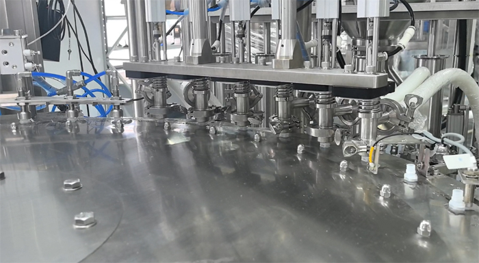 適配多品類!自動化吸嘴袋醬料包裝機賦能液態與醬狀物料生產(圖2) 適配多品類!自動化吸嘴袋醬料包裝機賦能液態與醬狀物料生產(圖2)